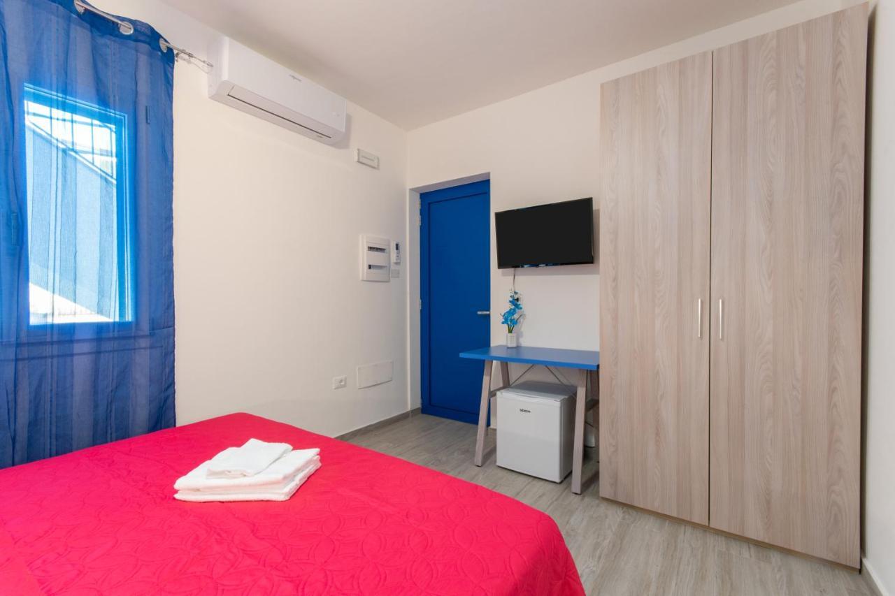Hotel Bed & Blu La Caletta Exterior foto